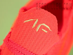 Heel detail