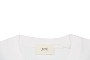 Neckline