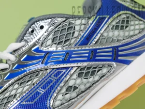 Shoe side