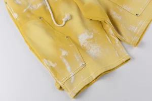 Hellstar Studios Yellow Bleach-Dyed Cargo Shorts1