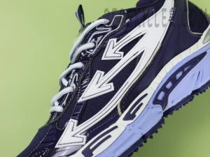 Shoe side