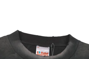 Neckline