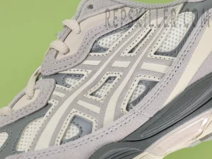 Shoe side Detail