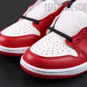 Air Jordan 1 Retro Low OG 'Chicago' 2025 Upper