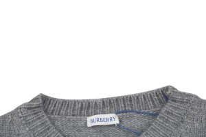 Neckline