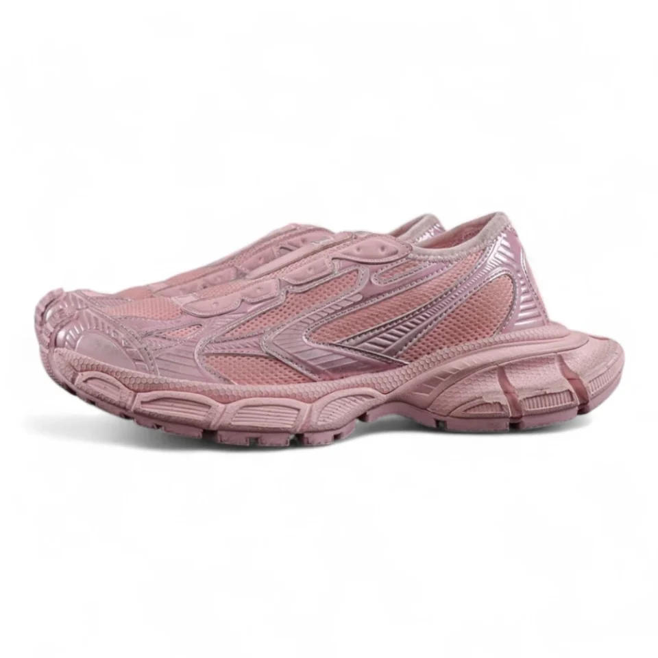 Balenciaga Runner Sneaker in Rose Pink
