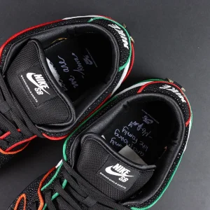 Bronx Girls Skate x Dunk Low SB ‘Mel & Kava’ close-up of inner soles with handwritten graphics