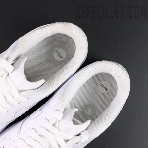 Nike Air Force 1 ’07 ‘Triple White’17
