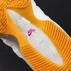 Nike SB x Air Max 95 ‘Cactus Flower’ outsole detail showing transparent mid-section with Nike SB Air logo and yellow traction.