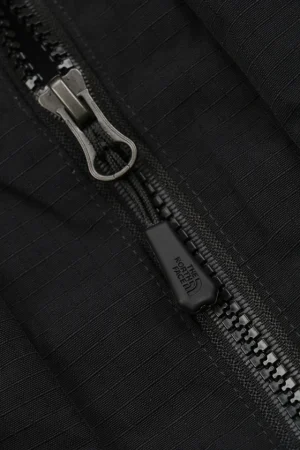 Sup x TNF Expedition Jacket30.jpeg