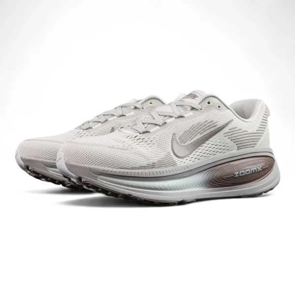 Nike Zoom Vomero 18 ‘Pale Ivory Red Sepia’