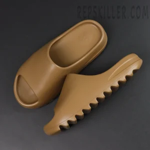 Close-up of the toe area of the adidas Yeezy Slides ‘Soot’ highlighting smooth texture.