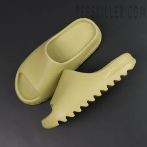 Top-down view of Yeezy Slides ‘Resin’ emphasizing smooth unibody construction