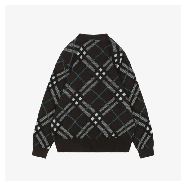 BBry Check Pattern Crewneck Sweater Back side