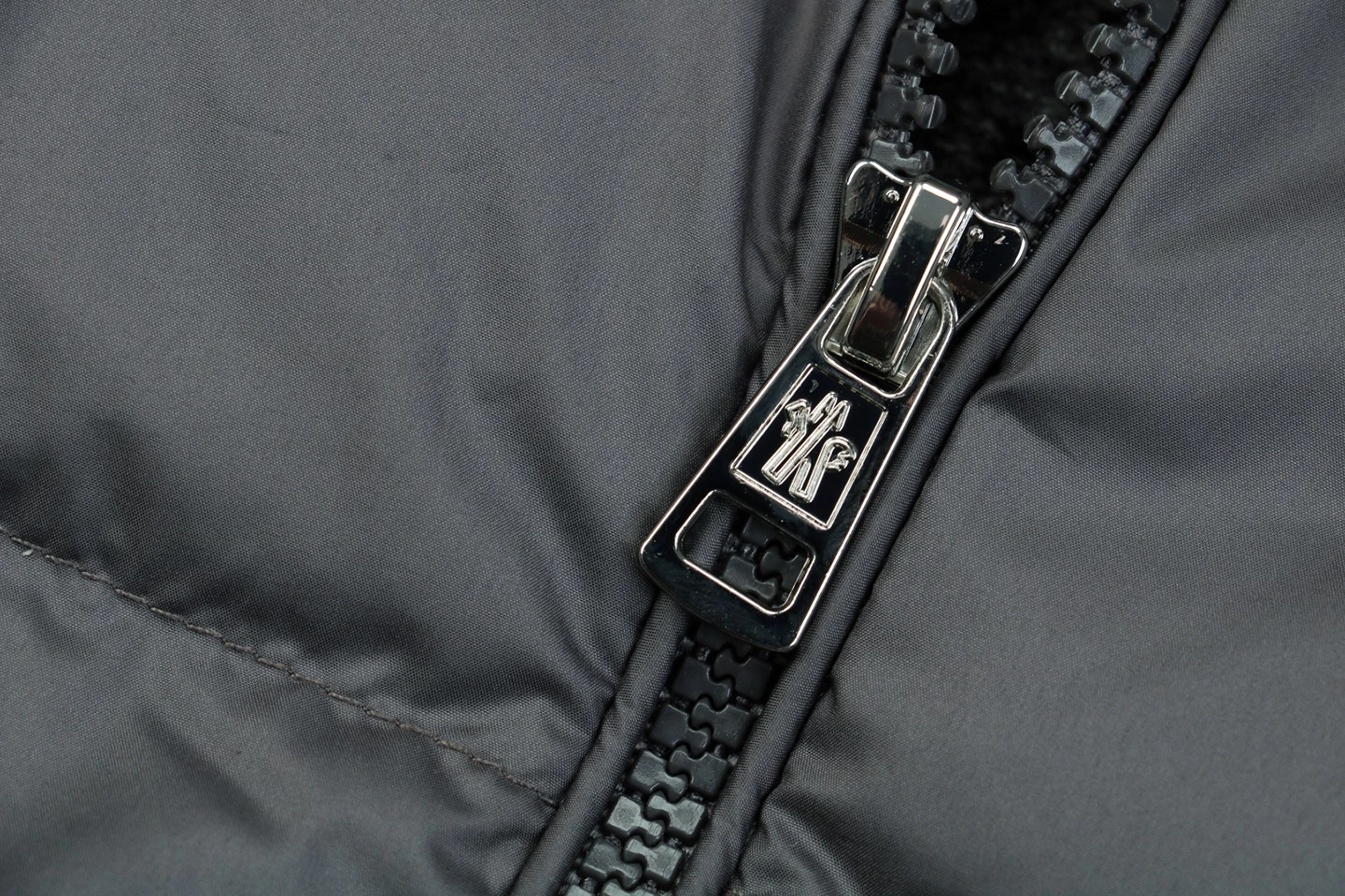 Moncler Double-Stripe Sleeve Panel Down Jacket10.jpeg