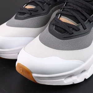 ON Loewe x Cloudtilt 2 ‘Black White’ toe box close-up showing smooth overlays and detailed craftsmanship.