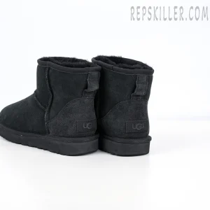 Wmns Classic Mini II Boot 'Black' Heels