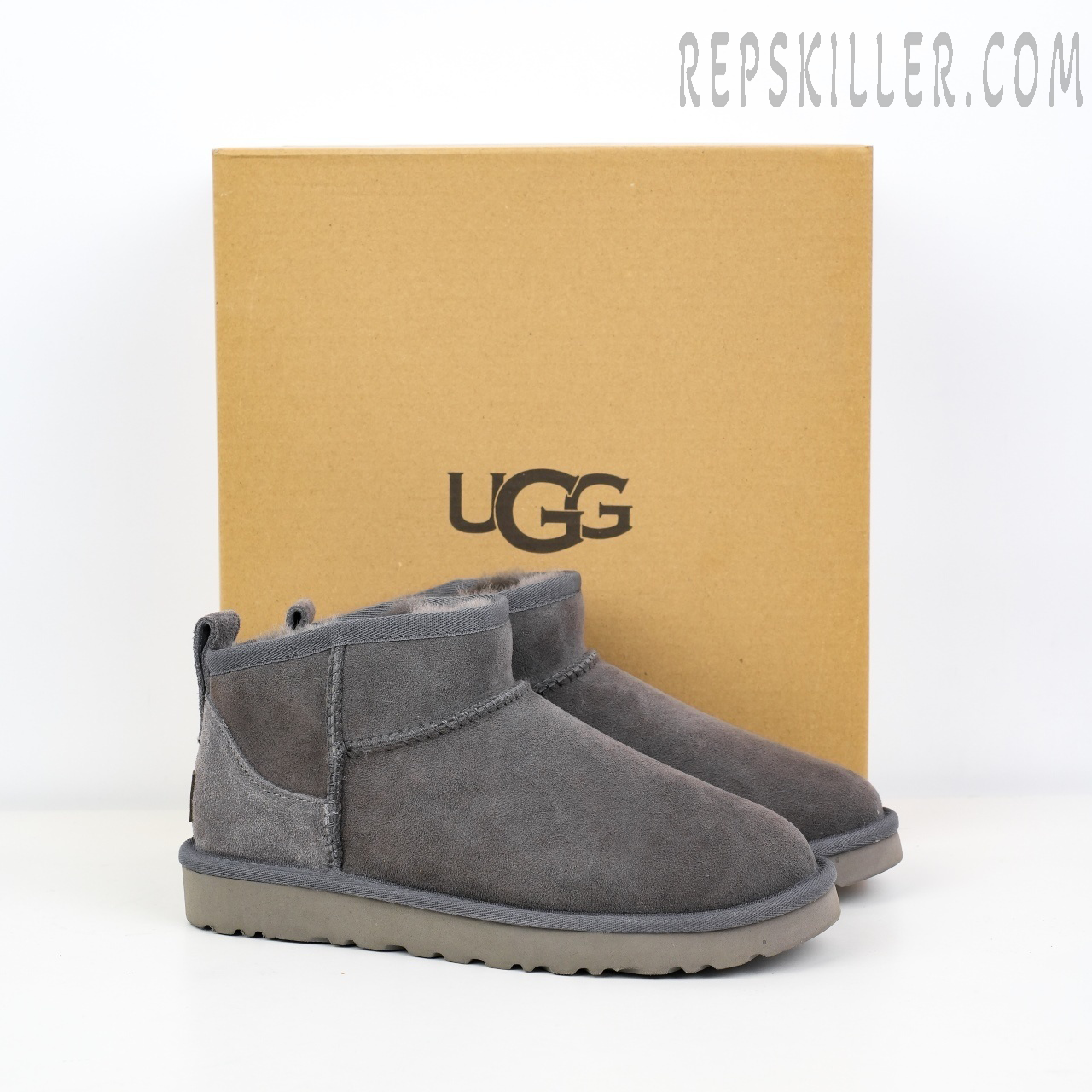 Wmns Classic Ultra Mini Boot 'Grey'