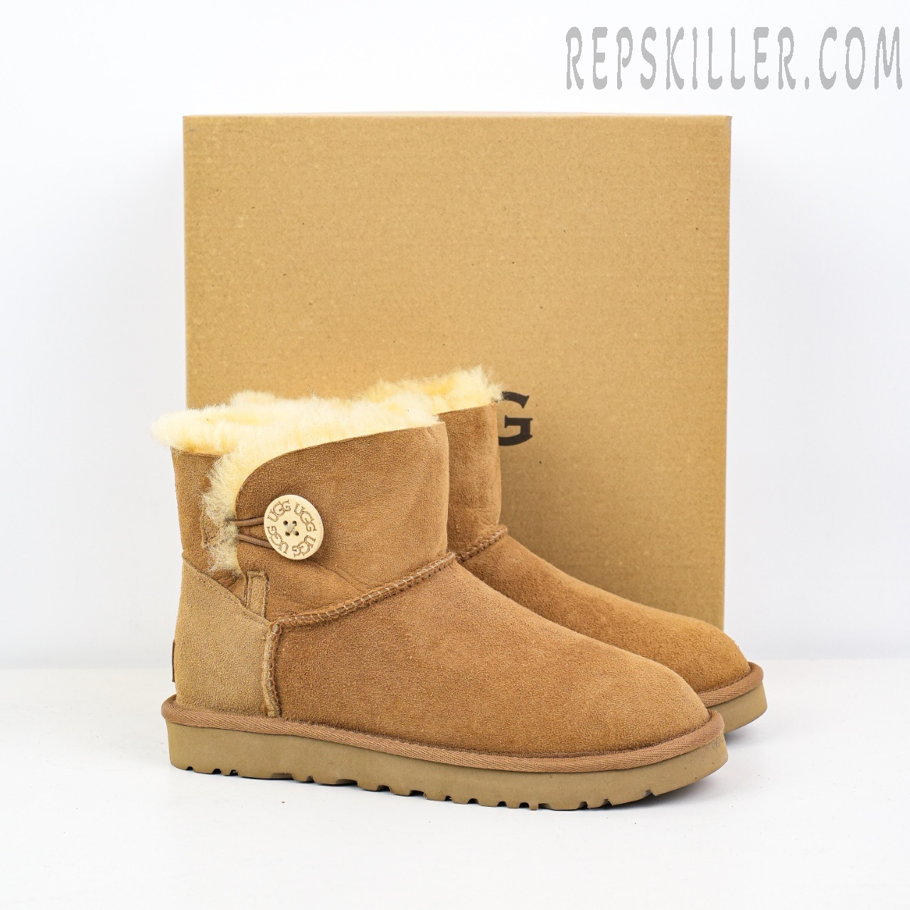 Wmns Mini Bailey Button II Boot 'Chestnut'