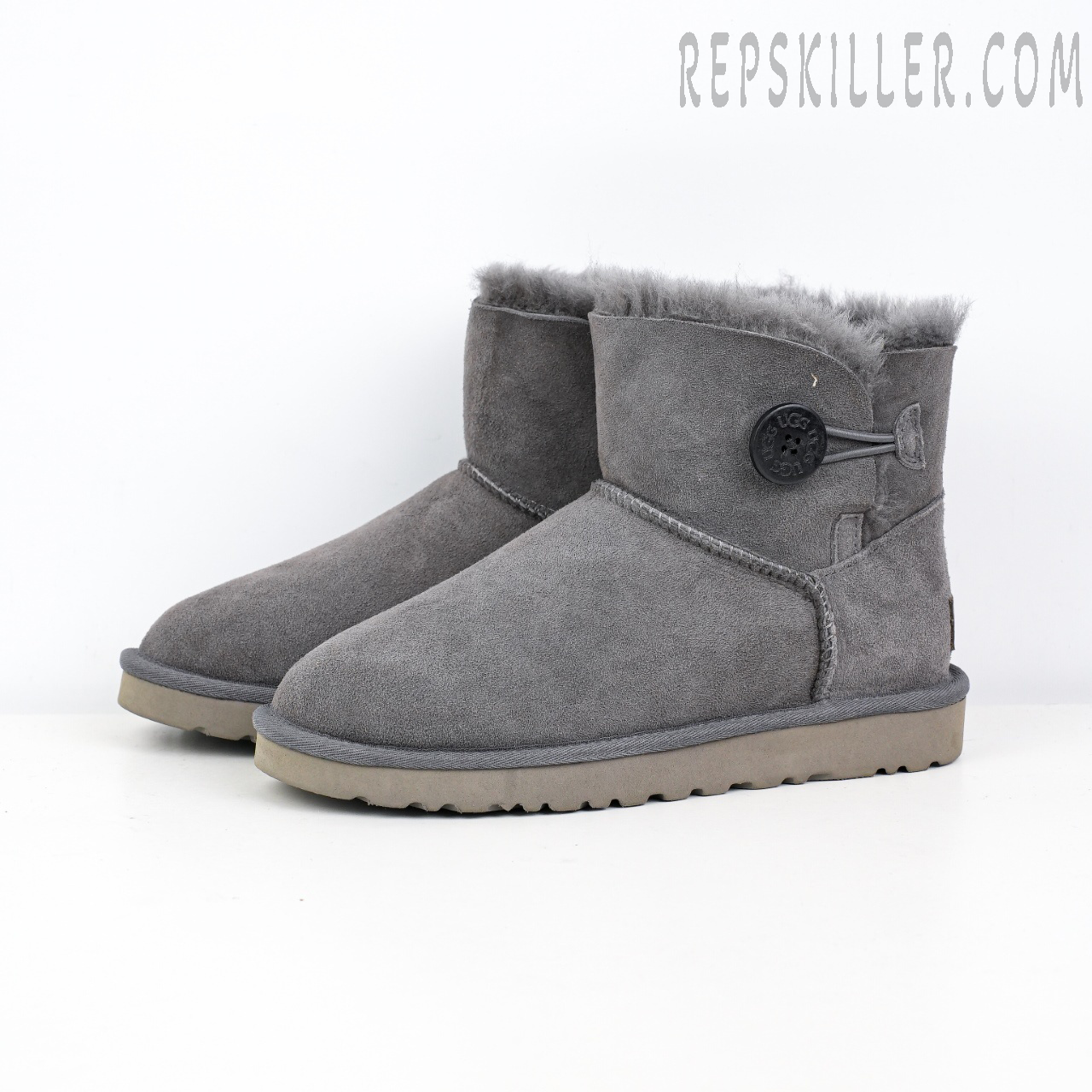 Wmns Mini Bailey Button II Boot Grey