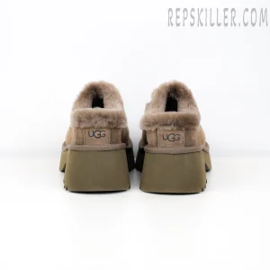 Wmns New Heights Cozy Clog Brown Heels