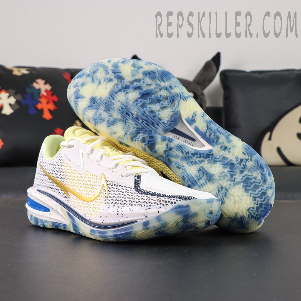 Sole view of Nike Air Zoom GT Cut “Sabonis Playoffs PE” featuring marbled blue and yellow traction pattern.