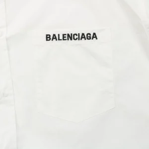Balenciaga Embroidered Crest Lion Patch Shirt9.jpeg
