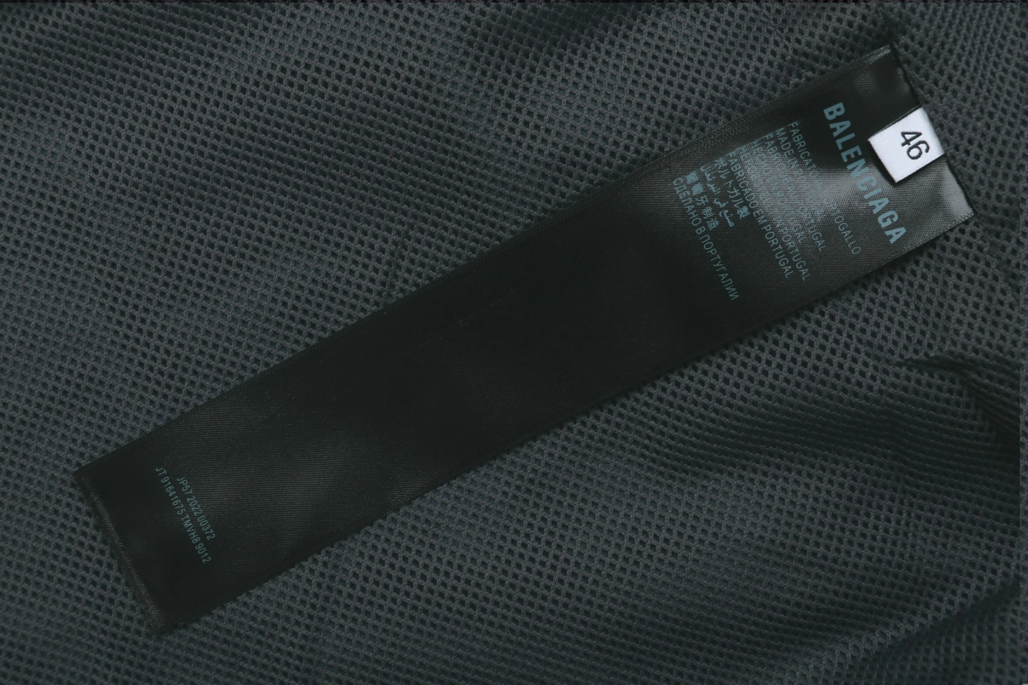 Balenciaga High-Low Hem Stand Collar Jacket9.jpeg