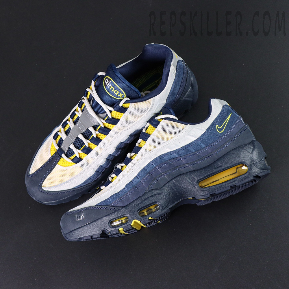 Top view of Eric Koston x Nike SB x Air Max 95 ‘Obsidian Speed Yellow’ showing gradient blue suede panels.