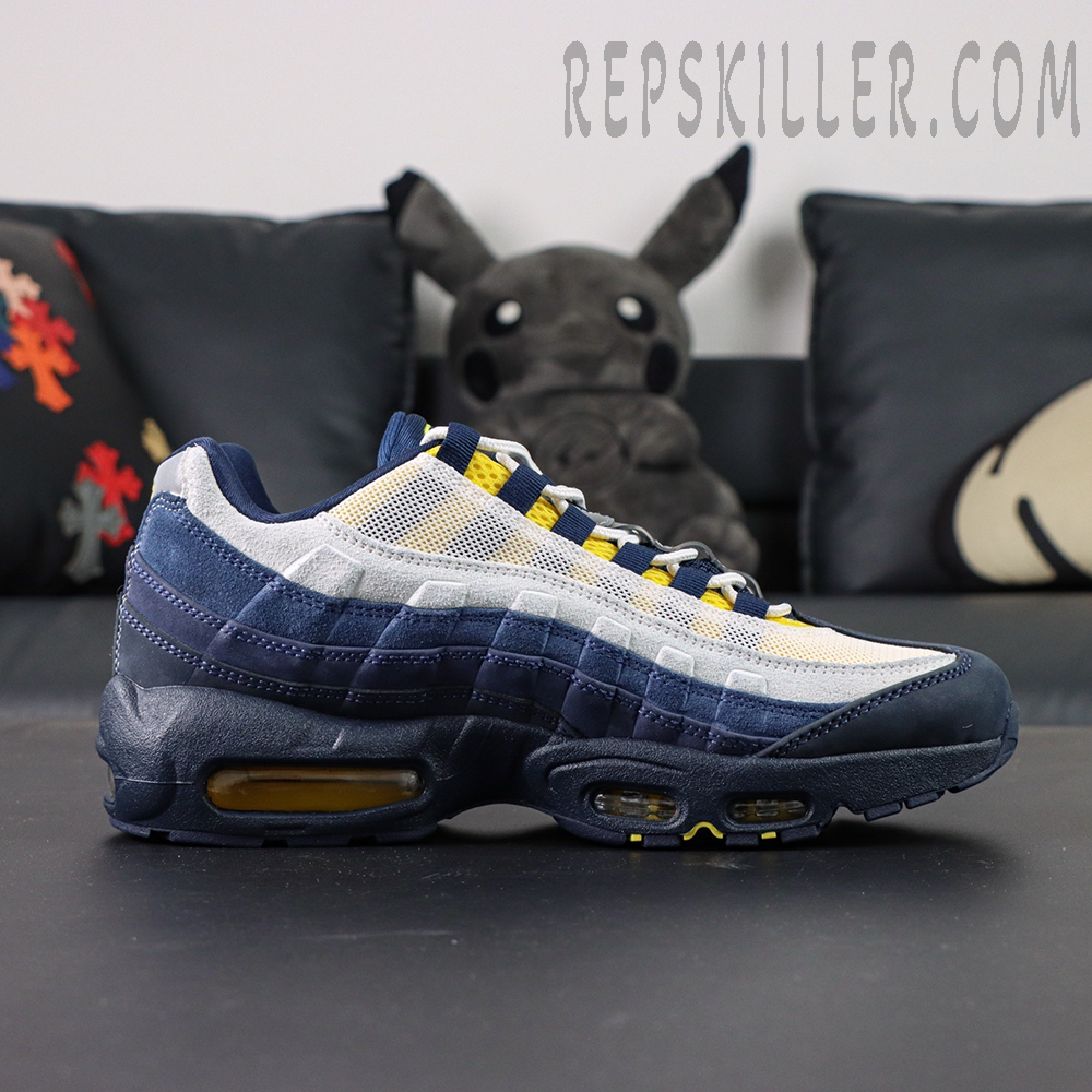 Side profile of Eric Koston x Nike SB x Air Max 95 ‘Obsidian Speed Yellow’ with yellow Air Max cushioning.