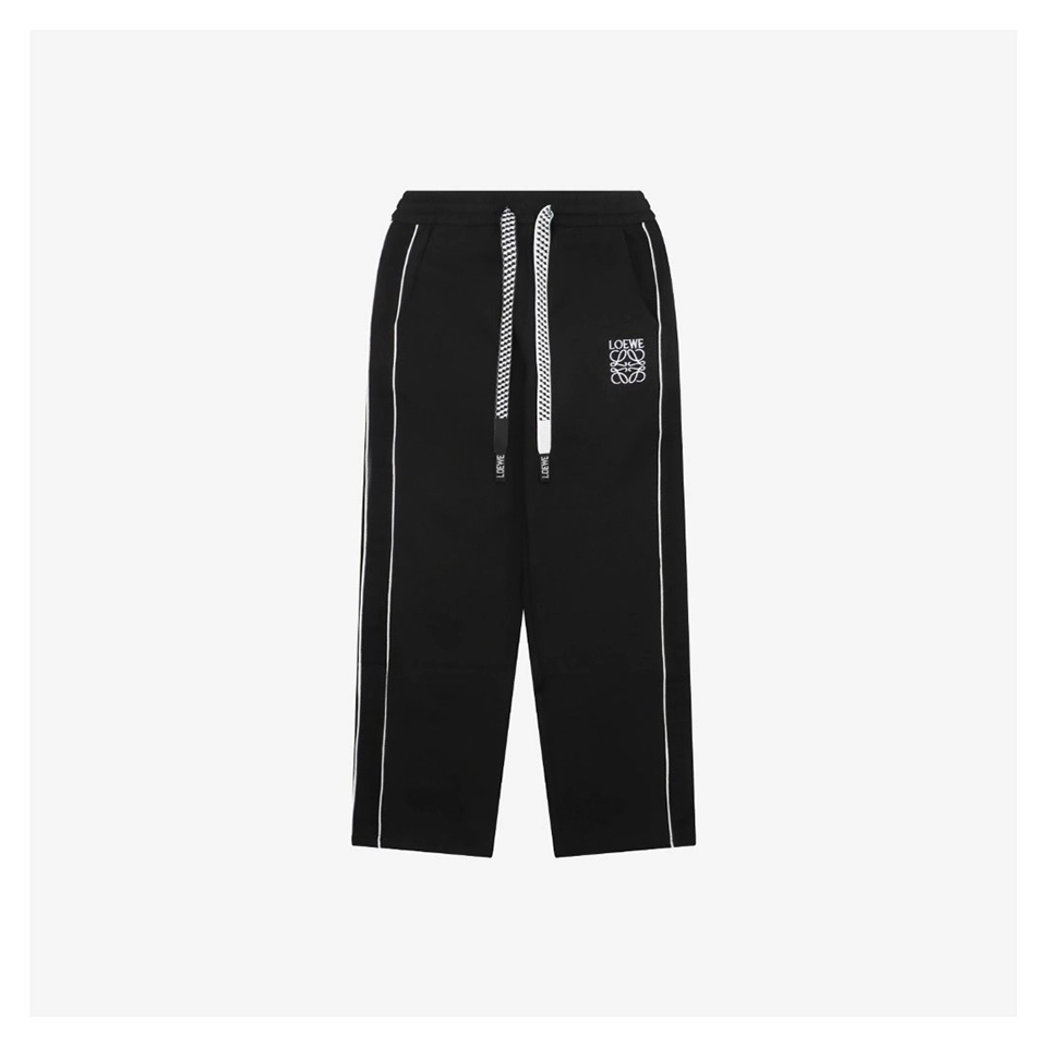 L Anagram Contrast Piping Pants Front view