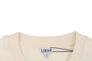 L Rope Logo Embroidered Sweatshirt Beige Collar