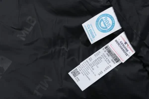 MLB 3rd-Generation Utility Short Down Jacket with Fur Hood Wash label