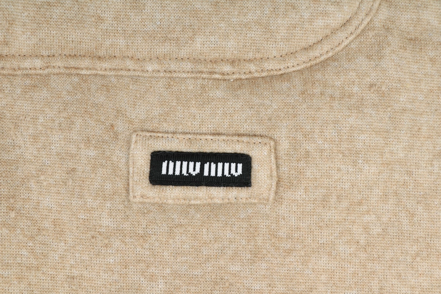 MM Sherpa Fleece Jacket Beige Brand tag