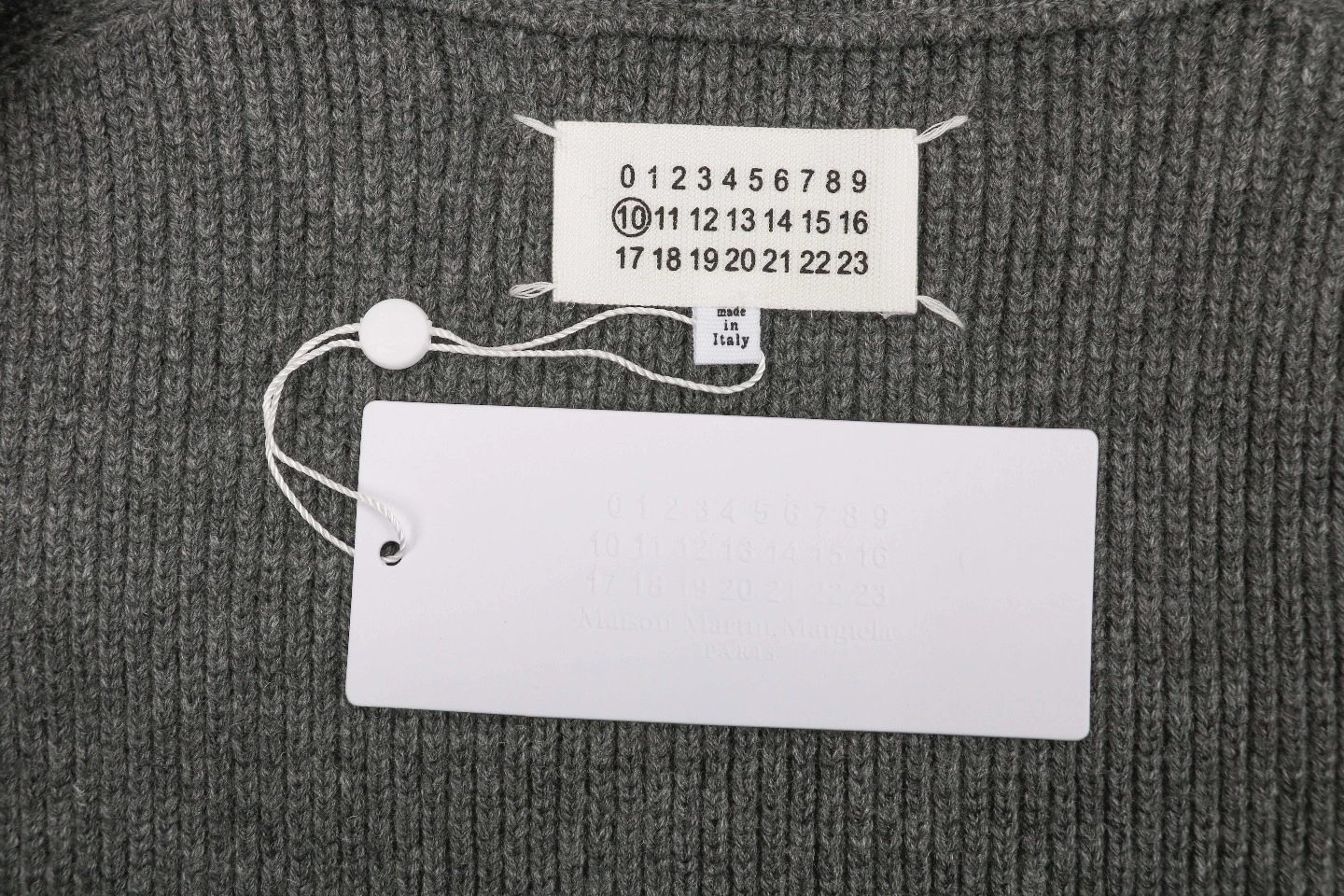 Maison Margiela N°54 Heavyweight Ribbed Zip-Up Cardigan with Signature Four-Stitches (Grey/Black)