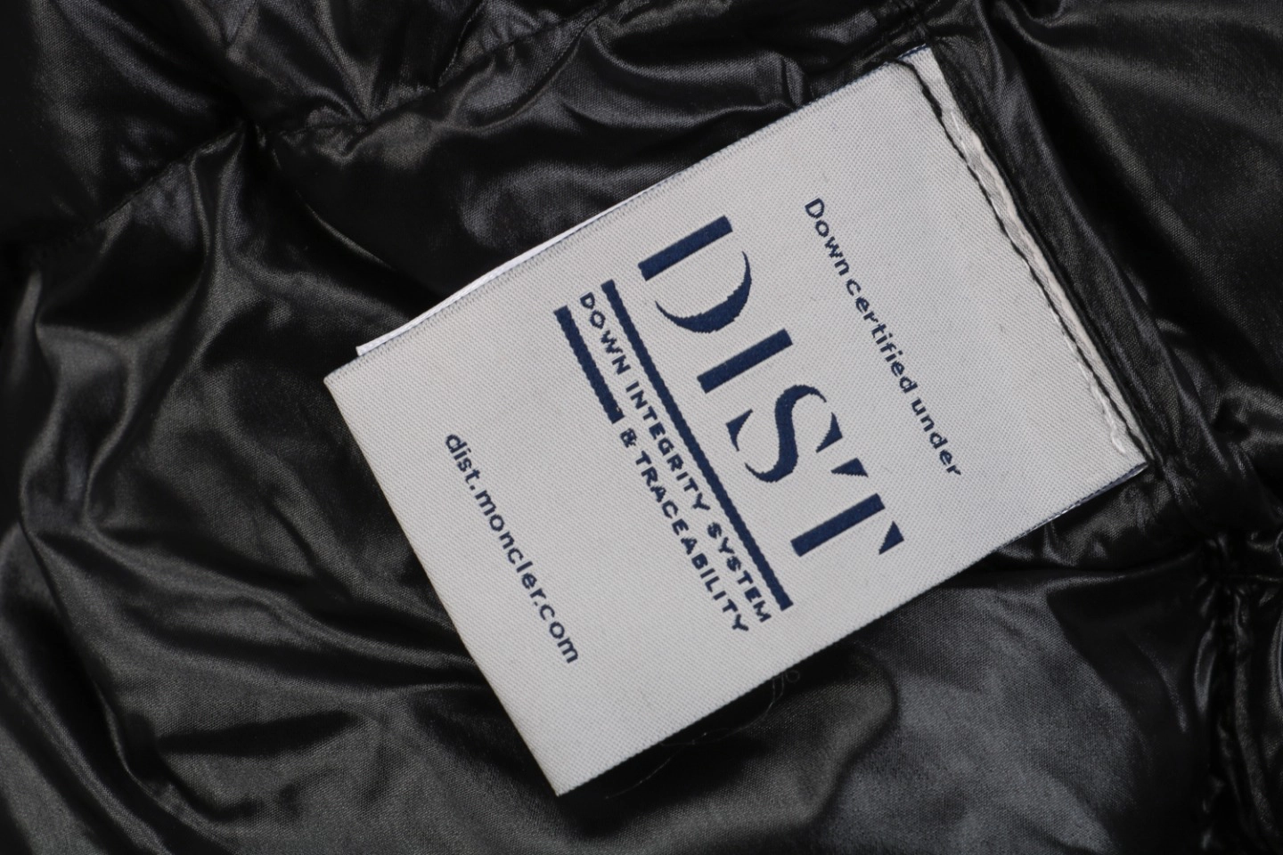 Mxxcler x Fragment Hiroshi Fujiwara Corduroy Down Jacket Wash label