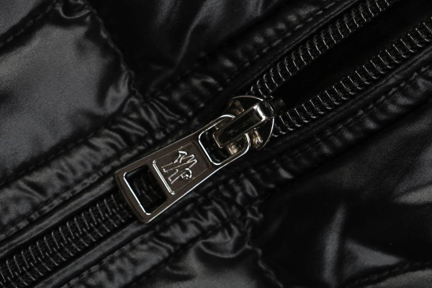 Mxxcler Acorus Lightweight Stand-Collar Down Jacket Zipper puller