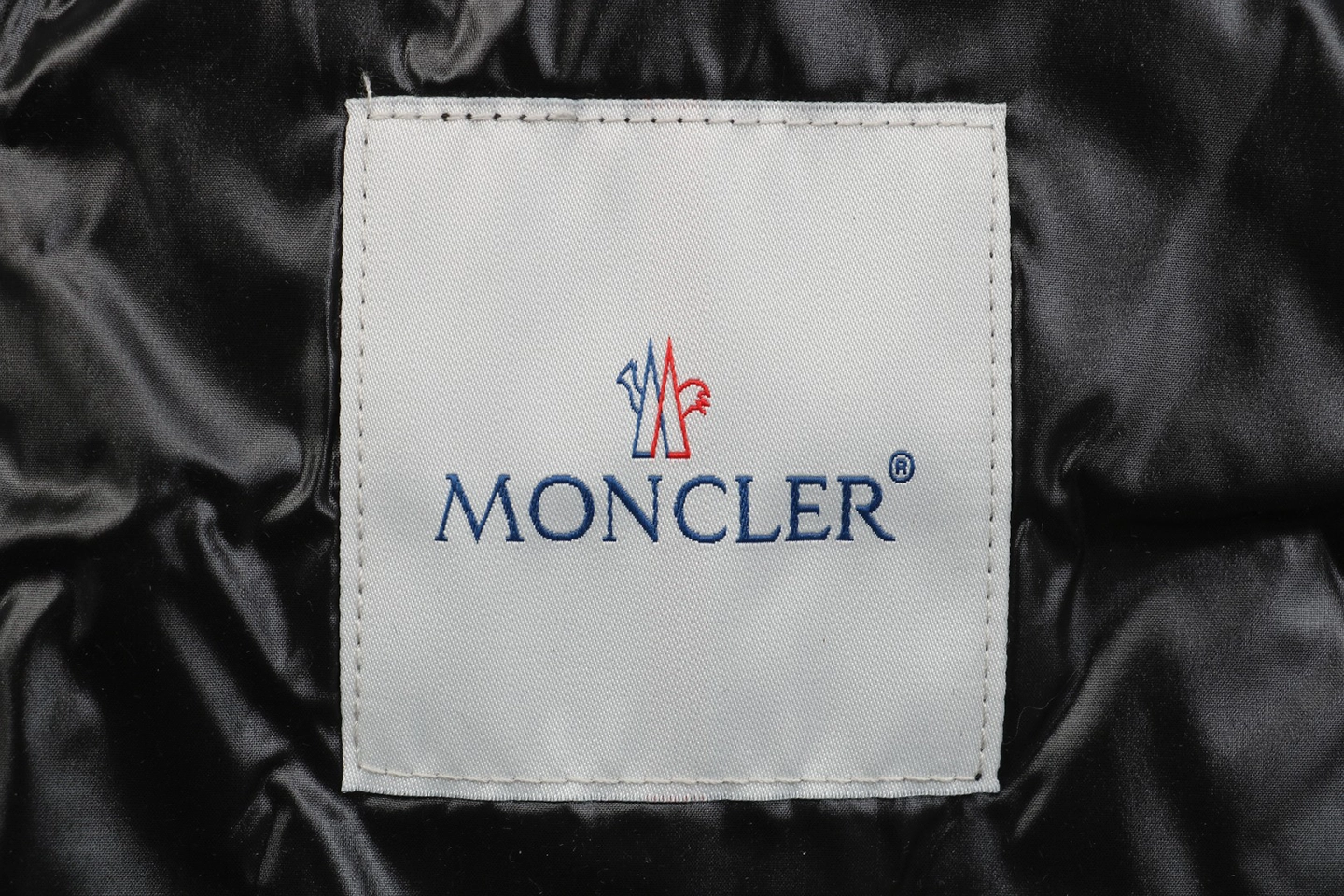 Mxxcler Acorus Lightweight Stand-Collar Down Jacket Brand label