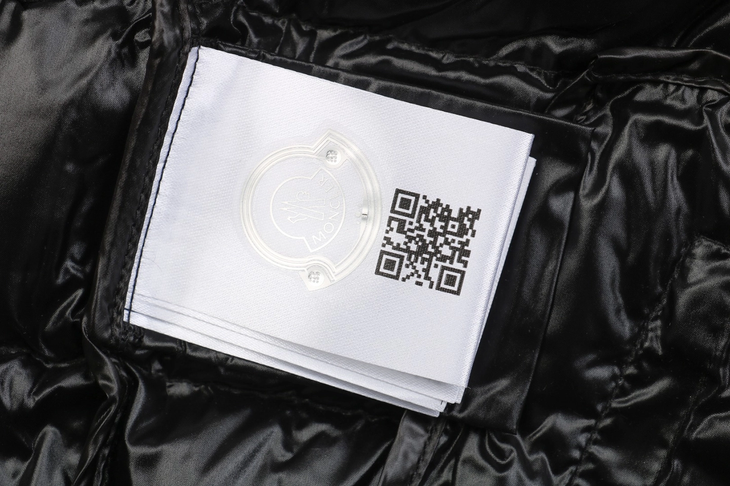 Mxxcler Acorus Lightweight Stand-Collar Down Jacket Wash label