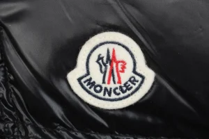 Mxxcler Pario Hooded Down Vest MS-633 Black Brand label