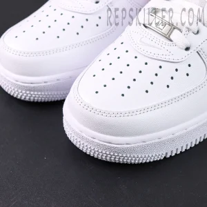 Close-up of perforated toe box on Supreme x Nike Air Force 1 Low SP ‘Box Logo - Speed Red’ with silver lace dubrae