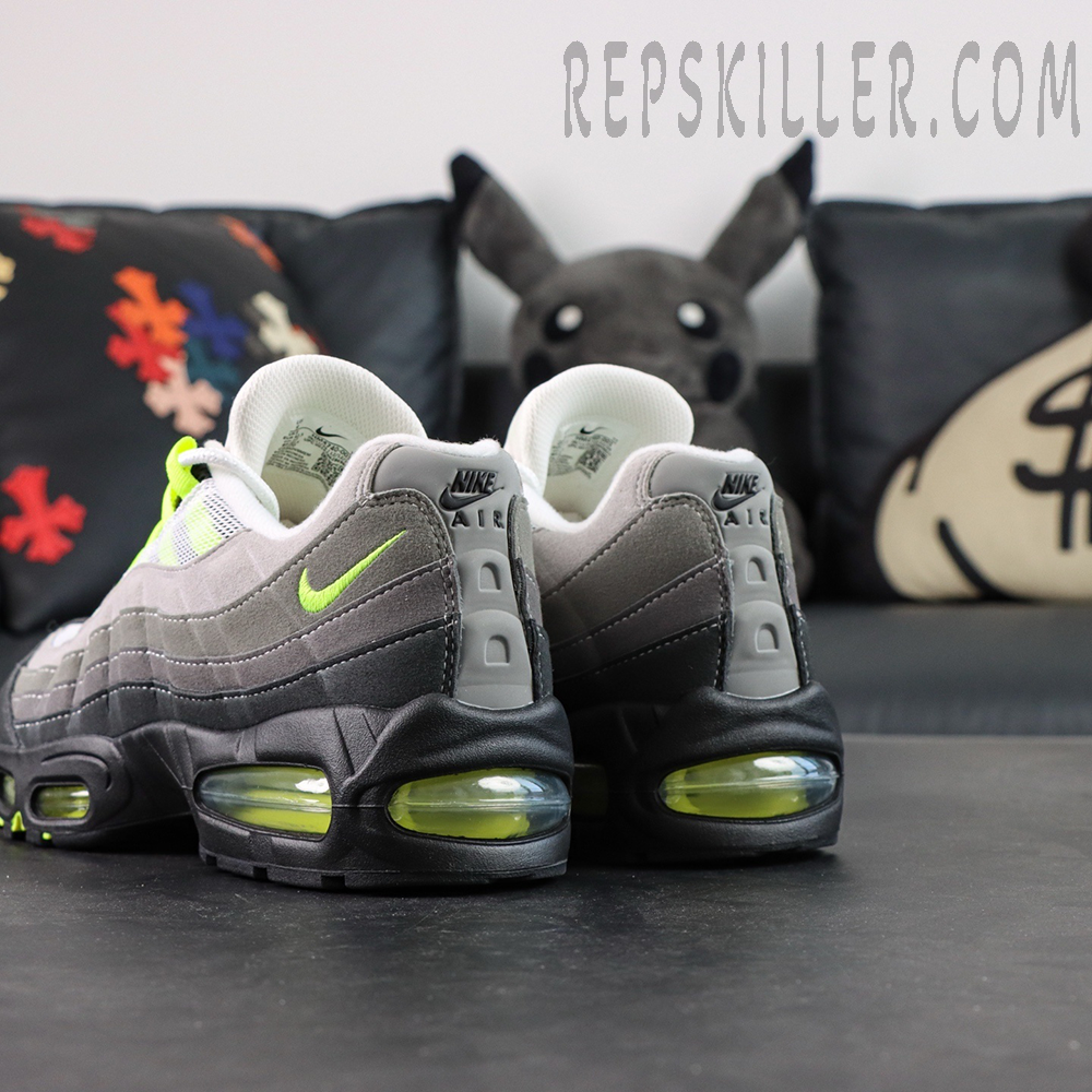 Air Max 95 OG ‘Neon’ angled rear view showing gradient upper and neon Swoosh