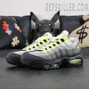 Air Max 95 OG ‘Neon’ front angled view highlighting neon lace loops