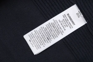 BBry BT Logo Embroidered Crewneck Sweater Wash label