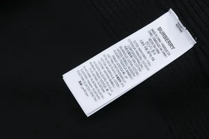 BBry BT Logo Embroidered Crewneck Sweater Wash label