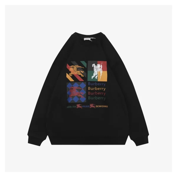 BBry Checkered Knight Graphic Crewneck Sweatshirt Black Front view