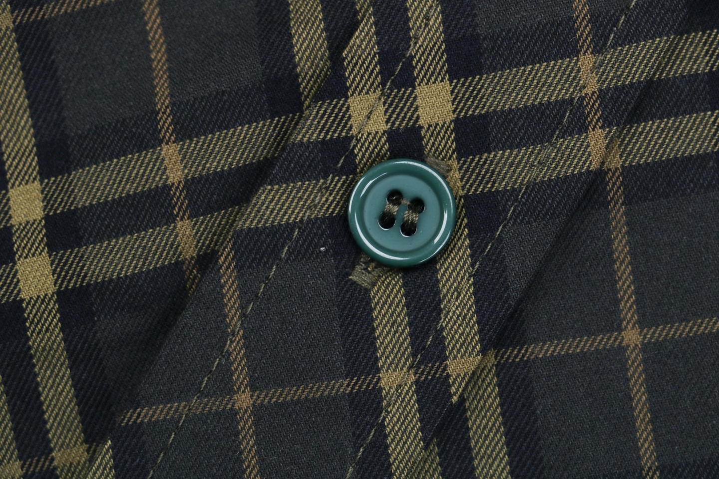 BBry Shield Plaid Twill Shirt4.jpeg