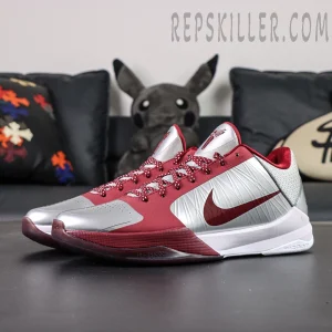 Close-up of Kobe 5 Protro ‘Lower Merion Aces’ heel with red spade embroidery
