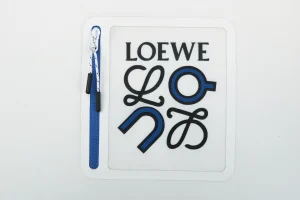 L ON Logo Patch Pocket Hoodie White Pocket