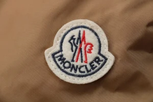 Mxxcler Agneux Cinched-Waist Hooded Down Jacket Brown Brand label